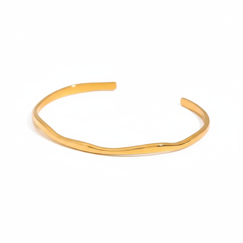 Heart Charm Premium 18K Gold Plated Bracelet for Women – Waterproof & Tarnish-Free Luxury Jewellery & Jewelry