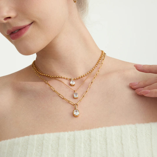 Klassieke gouden solitaire hanger ketting | Briljant geslepen diamant