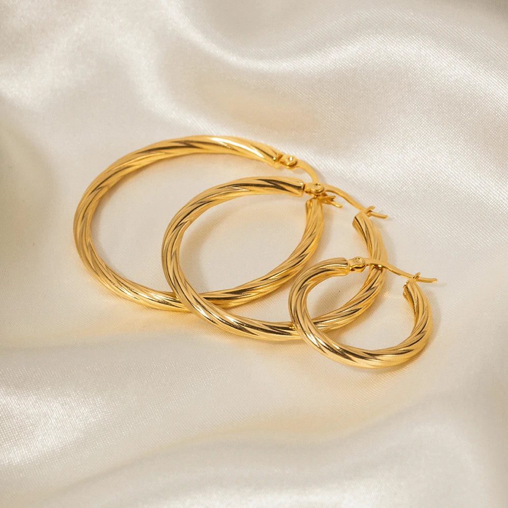 Stainless Steel Metal Twist Wrap Round Chic Hoop Earrings for High Quality Waterproof Jewelry Bijoux Femme