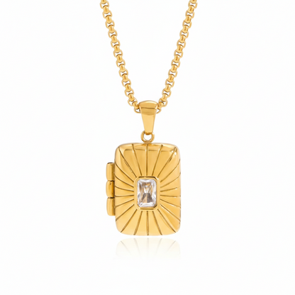 18K Gold-Plated Locket Necklace for Men & Women | Vintage-Style Photo Locket Pendant