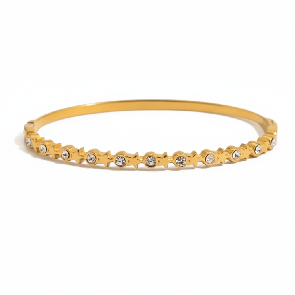 Heart Charm Premium 18K Gold Plated Bracelet for Women – Waterproof & Tarnish-Free Luxury Jewellery & Jewelry