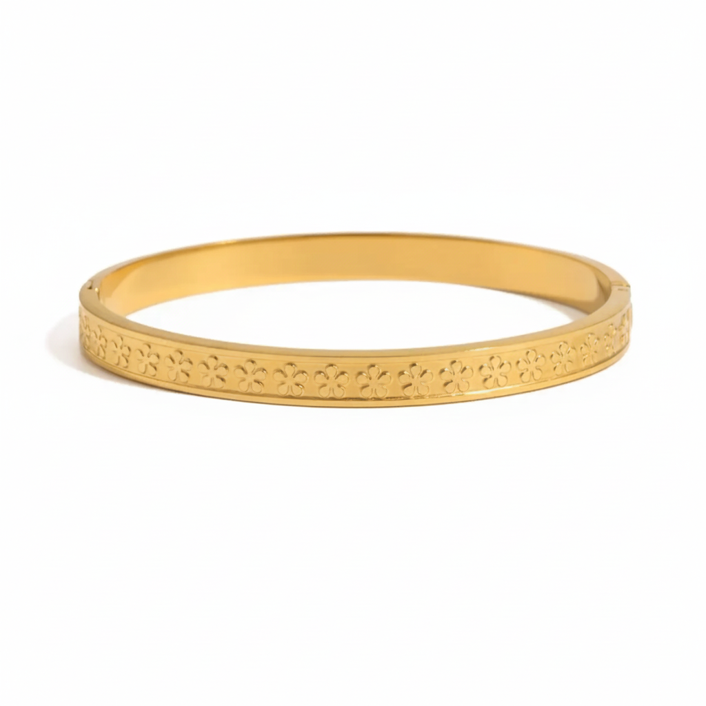 Heart Charm Premium 18K Gold Plated Bracelet for Women – Waterproof & Tarnish-Free Luxury Jewellery & Jewelry