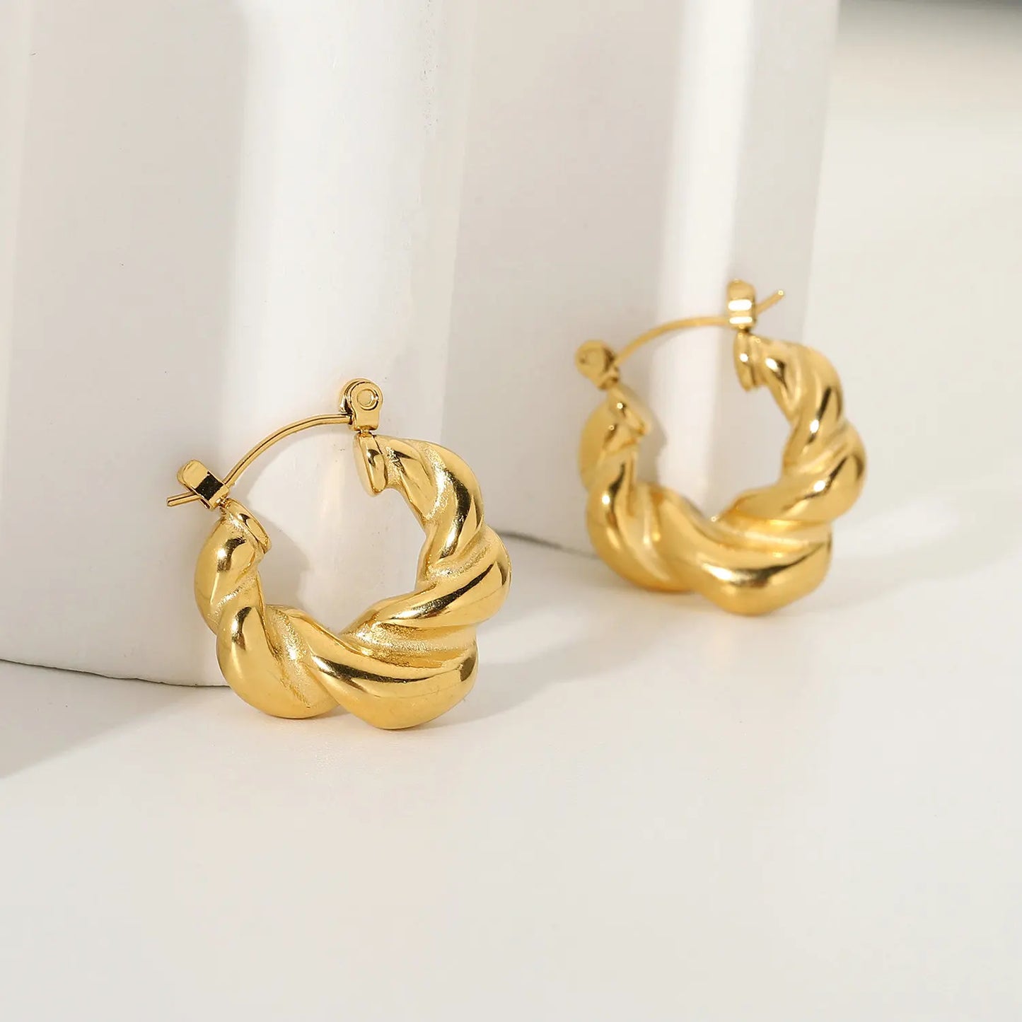 Gedraaide Chunky Hoop Oorbellen voor Dames – Vergulde Waterdichte Roestvrijstalen Sieraden die niet verkleuren