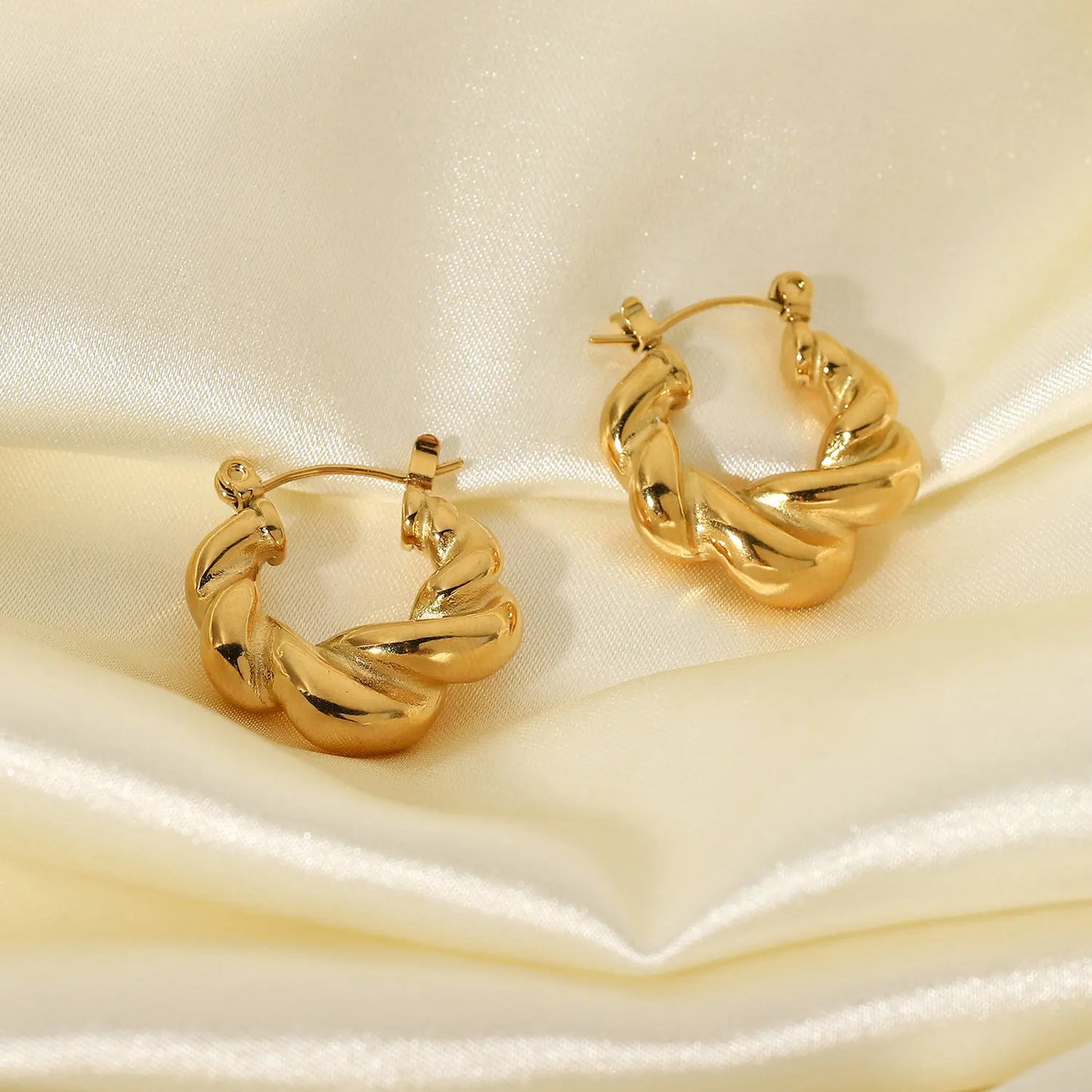 Gedraaide Chunky Hoop Oorbellen voor Dames – Vergulde Waterdichte Roestvrijstalen Sieraden die niet verkleuren
