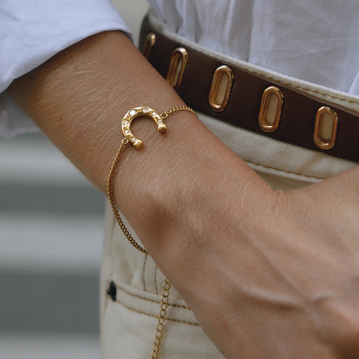 18K Gold Plated Lucky Horseshoe Bracelet with Heart CZ Stones | Waterproof Good Luck Charm Bracelet | Dainty Gold Curb Chain Bracelet