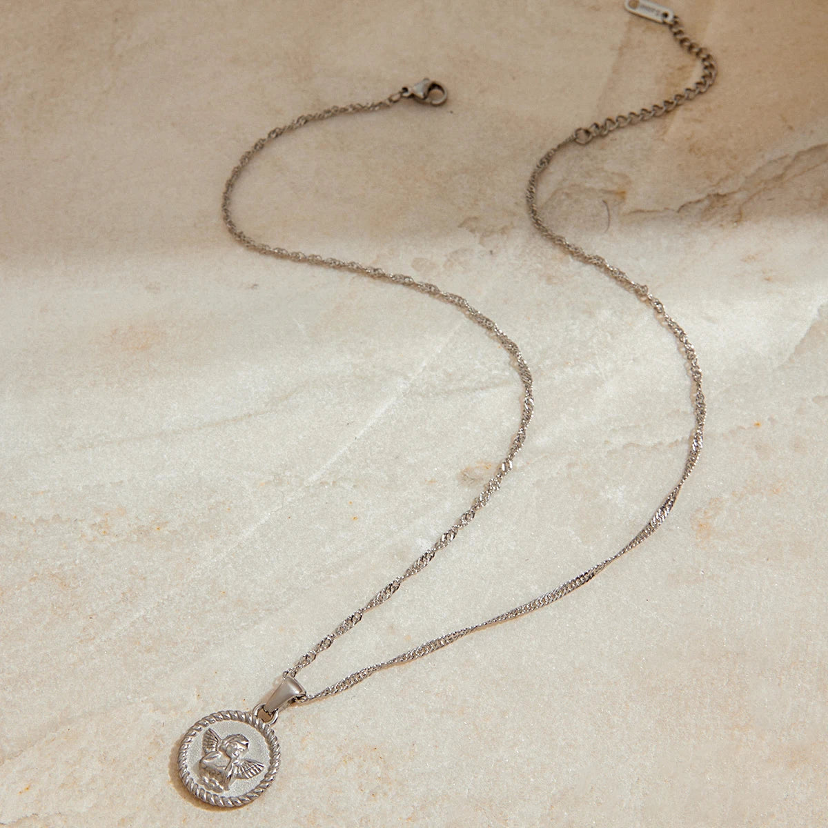 Engelhanger Ketting – Goud & Zilver Touwketting Elegantie