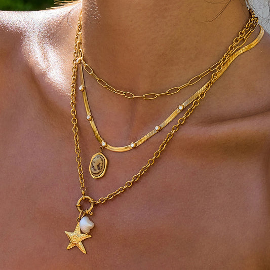 Vergulde kettingenset | Schelp Zeester & Cameo Hanger | Sierlijke Boho Sieraden