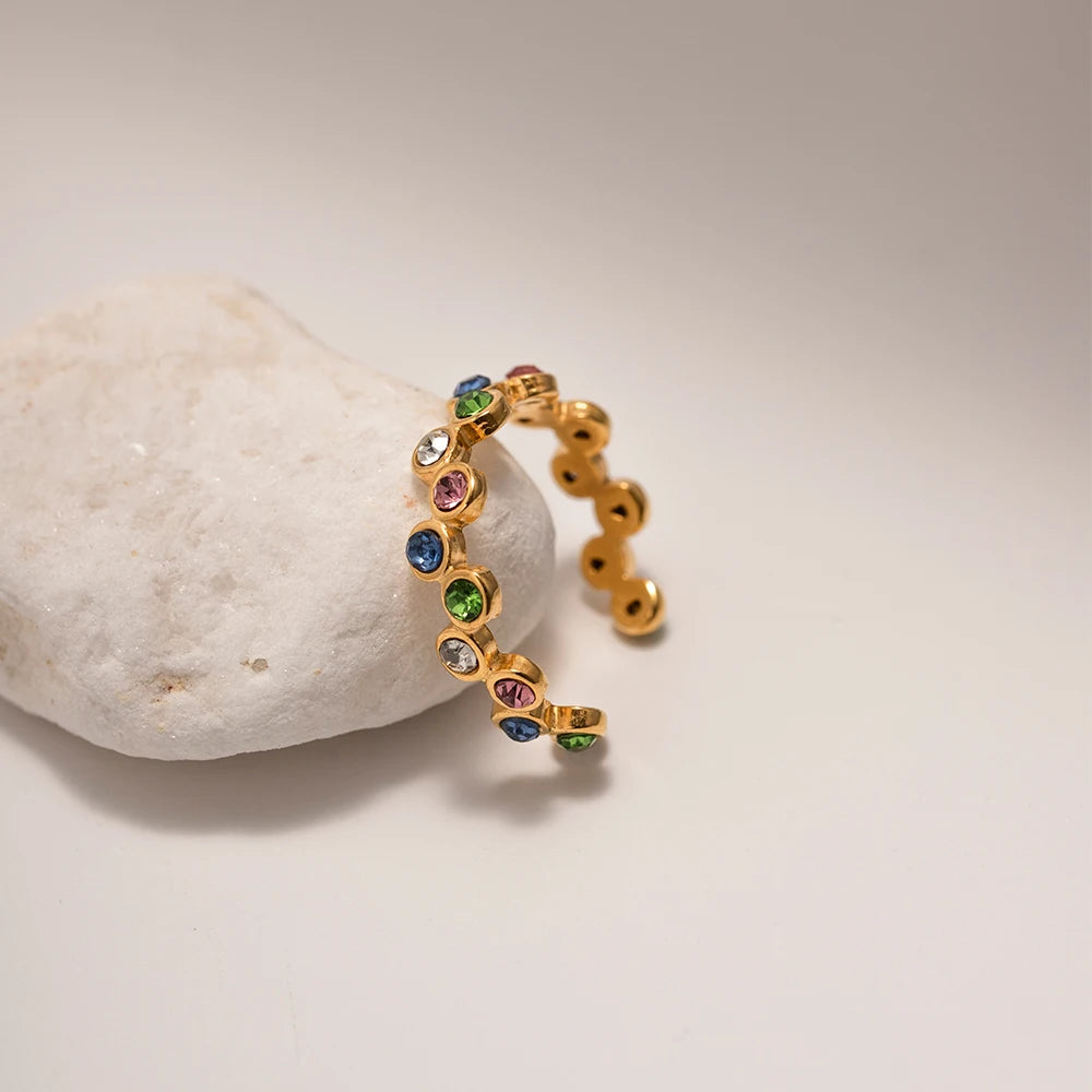 Vergulde eeuwigheidsbandring | Vergulde CZ-ringencollectie | Waterdichte kleurrijke, heldere en zwarte edelsteenringen