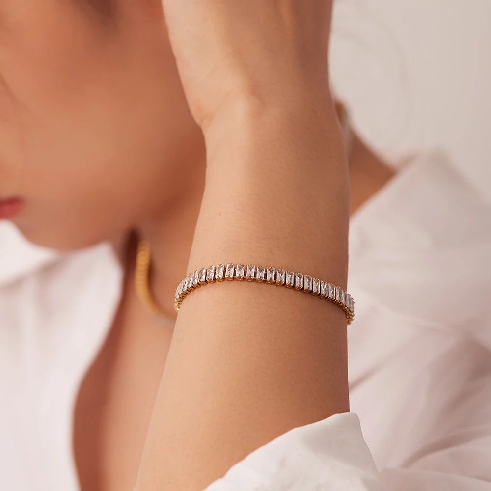 Premium 18K Gold Plated Tennis Bracelet for Women – Waterproof & Tarnish-Free Luxury Jewellery & Jewelry