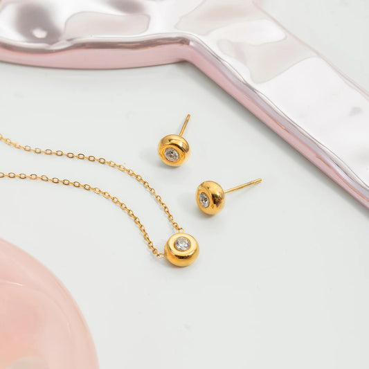 18K Vergulde Minimalistische Kristallen Ketting & Oorknopjes Set | Sierlijke Dagelijkse Sieraden