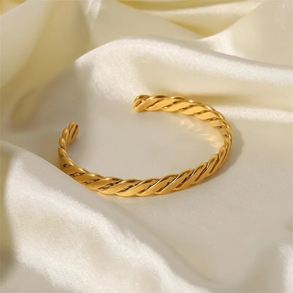 Vergulde Gedraaide Touw Open Armband voor Dames | Waterdichte & Vlekvrije Sieraden