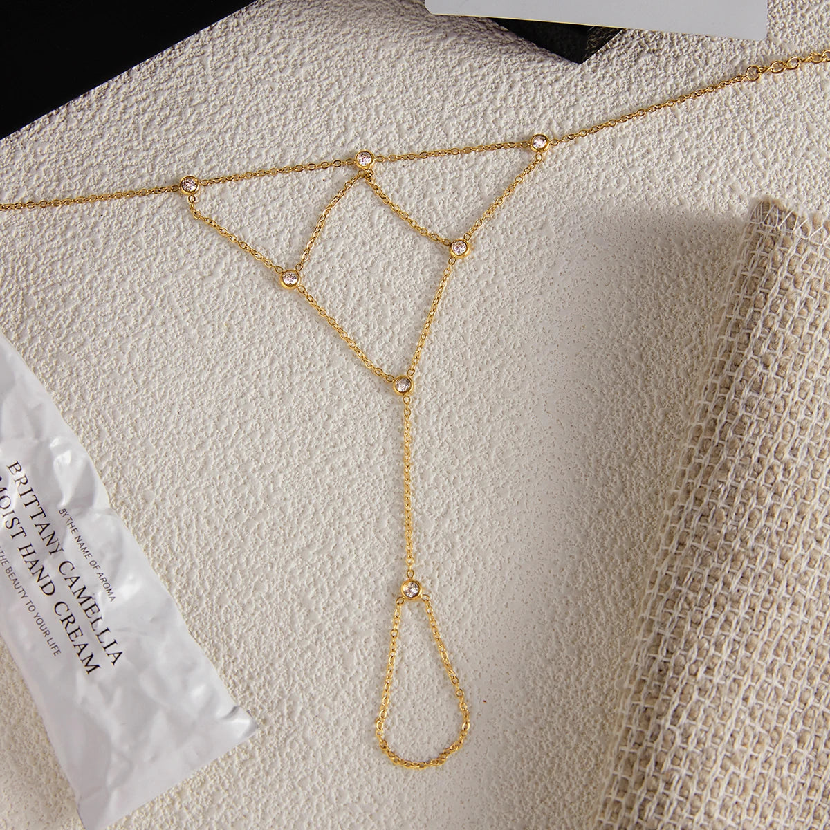 18K Verguld Kristallen Handketting Armband – Waterdicht, Aanslagvrij, Verstelbaar Handharnas Sieraad voor Vrouwen