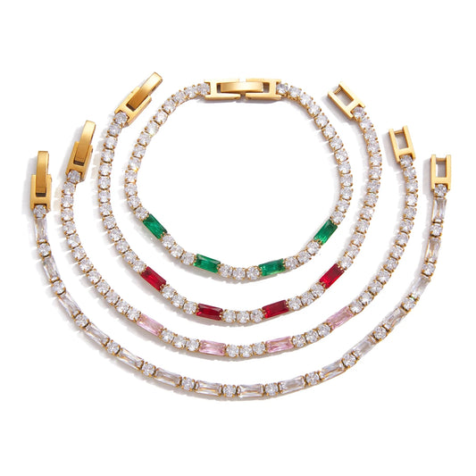 18K Vergulde Tennisarmband met Gekleurde Baguetsteentjes | Waterdichte Zirkonia Tennisarmband | Verkrijgbaar in Groen, Rood, Roze & Helder