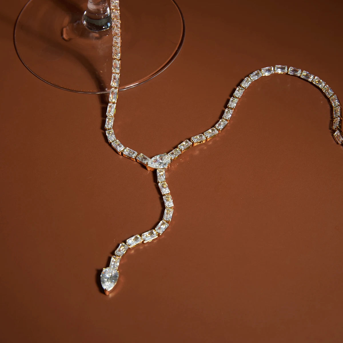 18K Vergulde Baguette Zirkonia Lariat Y-Ketting | Waterdichte Volledige Tennisketting Lariat Ketting | Diamanten Stijl Druppelketting