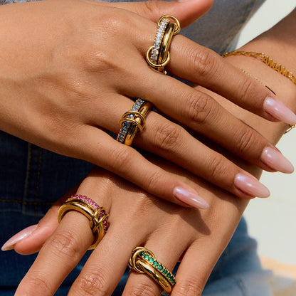 Luxe Meerlaagse Gouden Ring met Gekleurde Zirkoonstenen – Wit, Groen, Roze & Blauw | Verstelbare Stapelbare Modering
