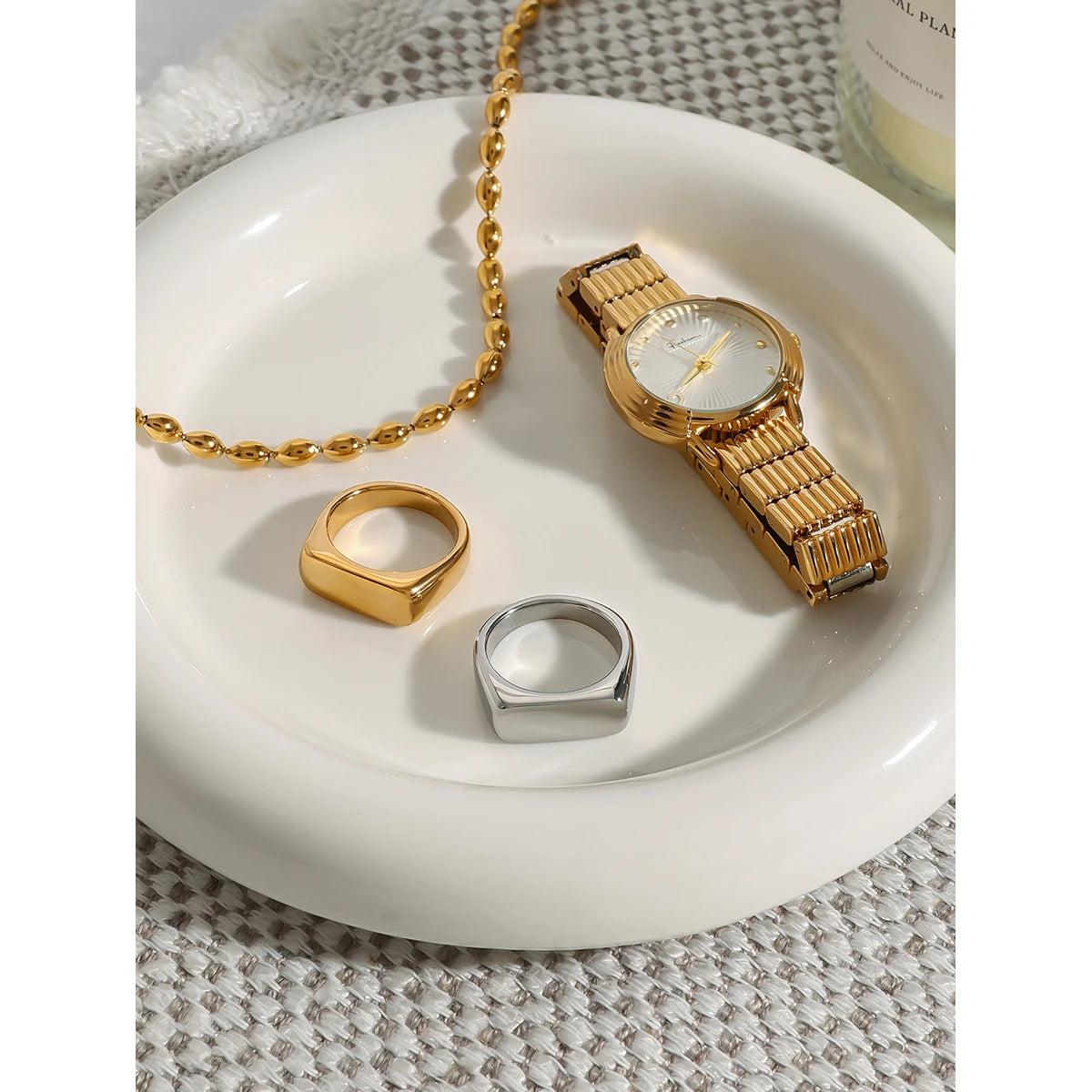 Minimalist Geometric Signet Ring – Modern Unisex Statement Band (Gold & Silver Options)