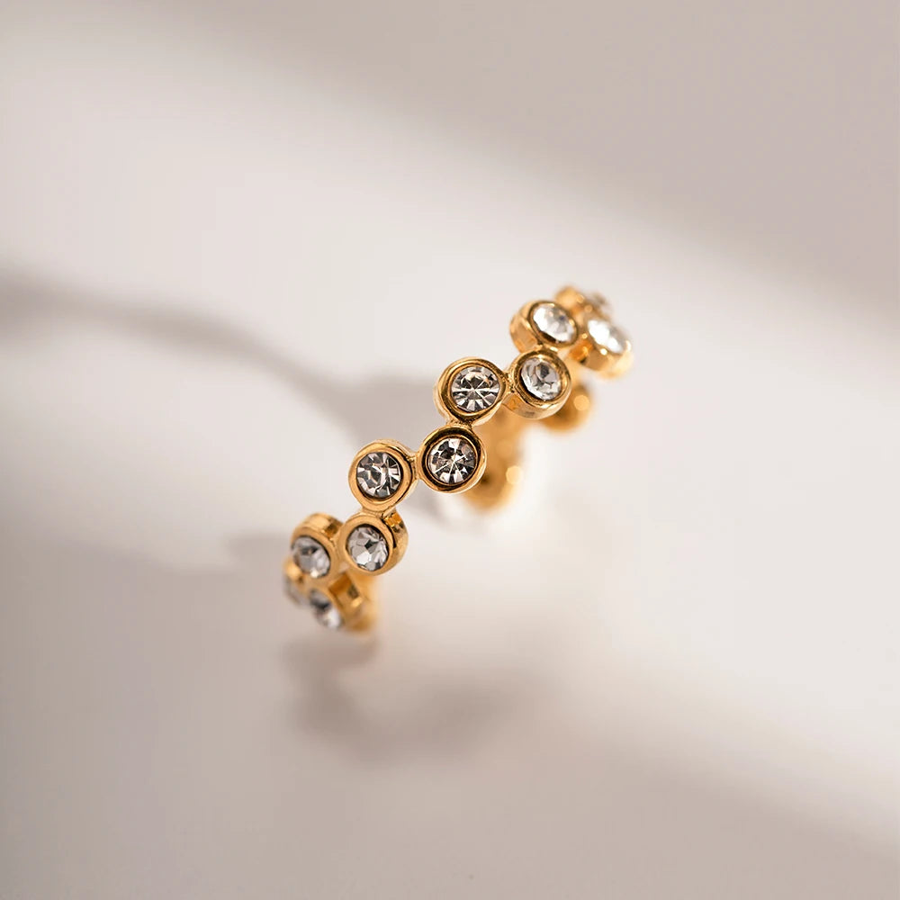Vergulde eeuwigheidsbandring | Vergulde CZ-ringencollectie | Waterdichte kleurrijke, heldere en zwarte edelsteenringen