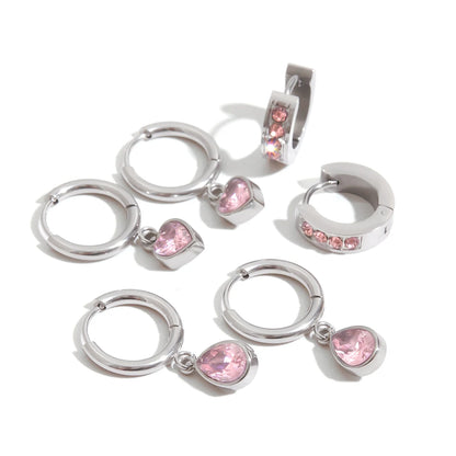 Koop verzilverde roze druppelvormige huggie oorringen voor dames. Waterdichte, hypoallergene, vlekvrije roestvrijstalen sieraden voor dagelijks gebruik.