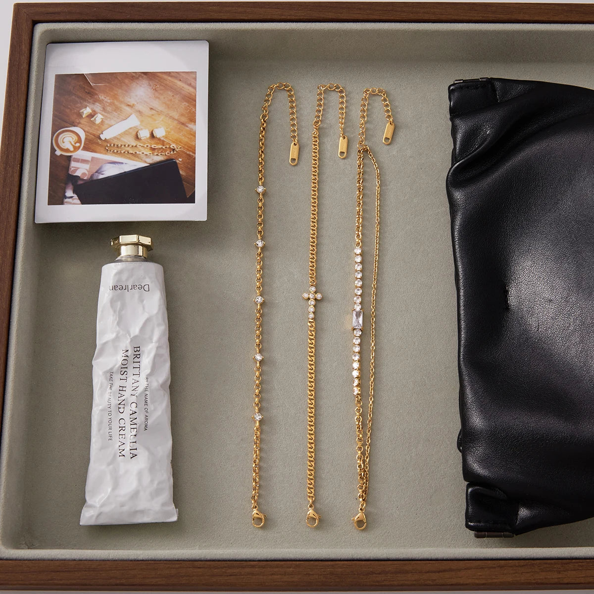 Premium 18K Vergulde Handarmbandset voor Dames – Waterdichte & Roestvrije Luxe Sieraden