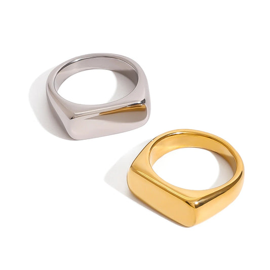 Minimalist Geometric Signet Ring – Modern Unisex Statement Band (Gold & Silver Options)