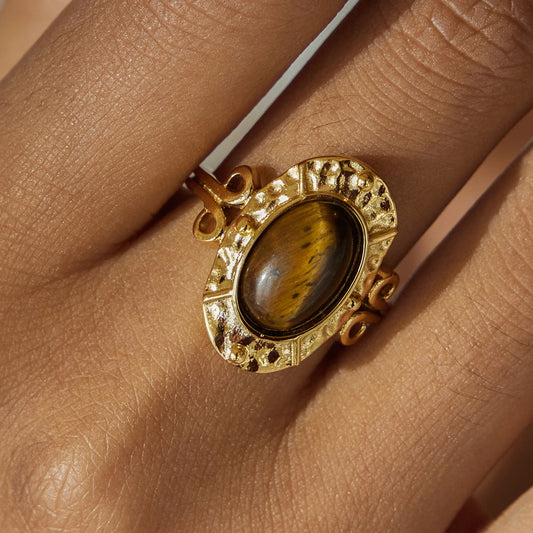 Vintage Gold Oval Gemstone Ring – Handcrafted Tiger’s Eye Inspired Statement Piece