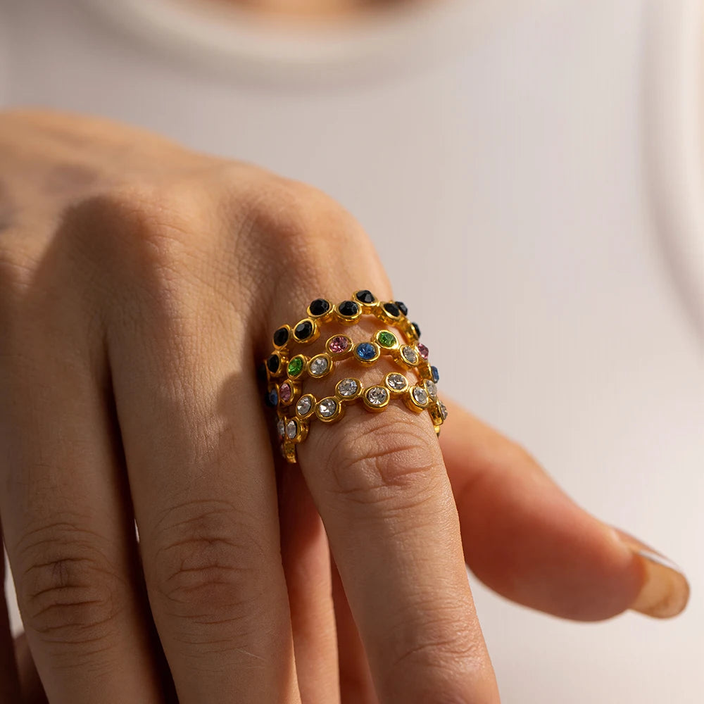 Vergulde eeuwigheidsbandring | Vergulde CZ-ringencollectie | Waterdichte kleurrijke, heldere en zwarte edelsteenringen