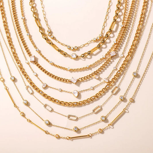 Luxe Gouden Gelaagde Kettingenset voor Dames – Minimalistische Halskettingen met Kristallen Accentjes